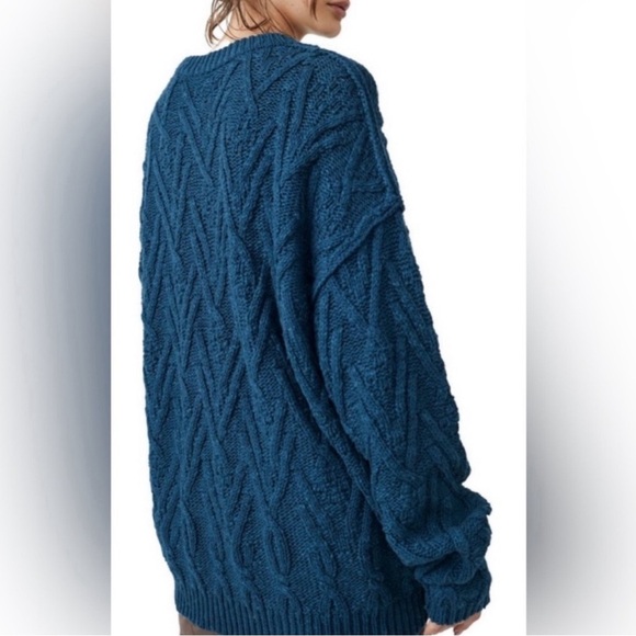EUC Free People Isla Cable Knit Sweater in Varsity Navy - Picture 4 of 8